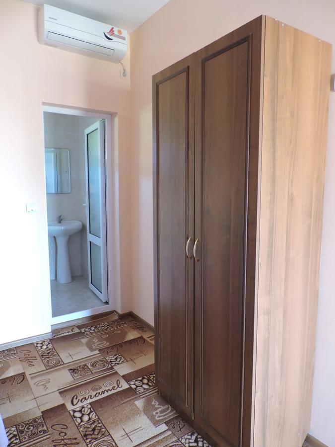 Guesthouse U Moti New Athos Exteriér fotografie